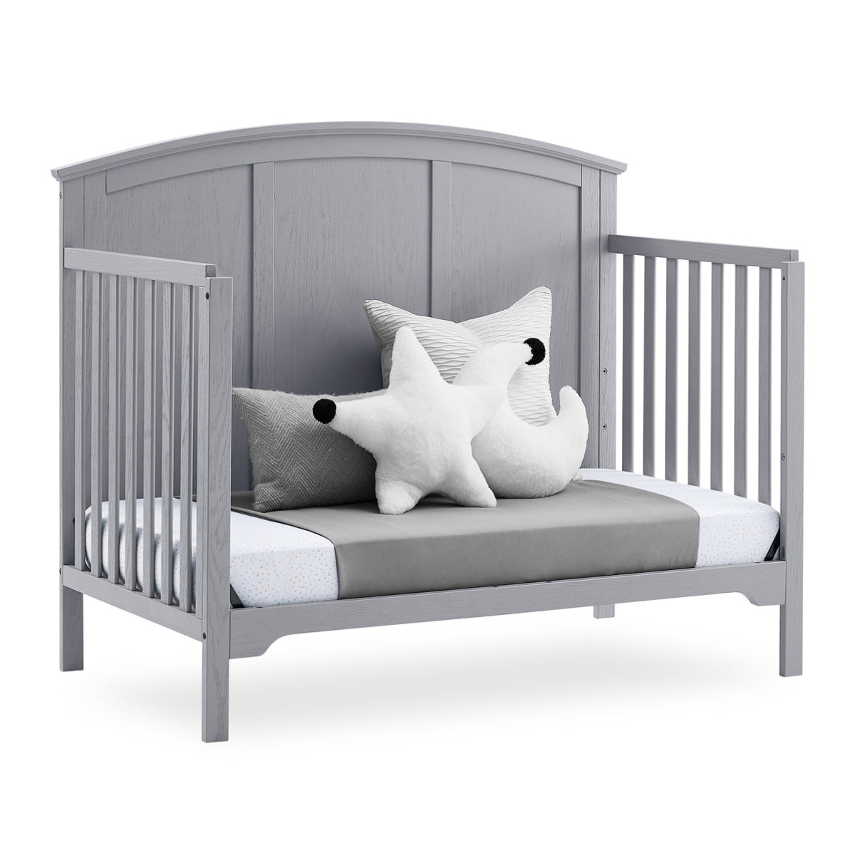 Cuna convertible de madera 6 en 1 con parte superior curvada en gris Sweet Beginnings de Delta Children