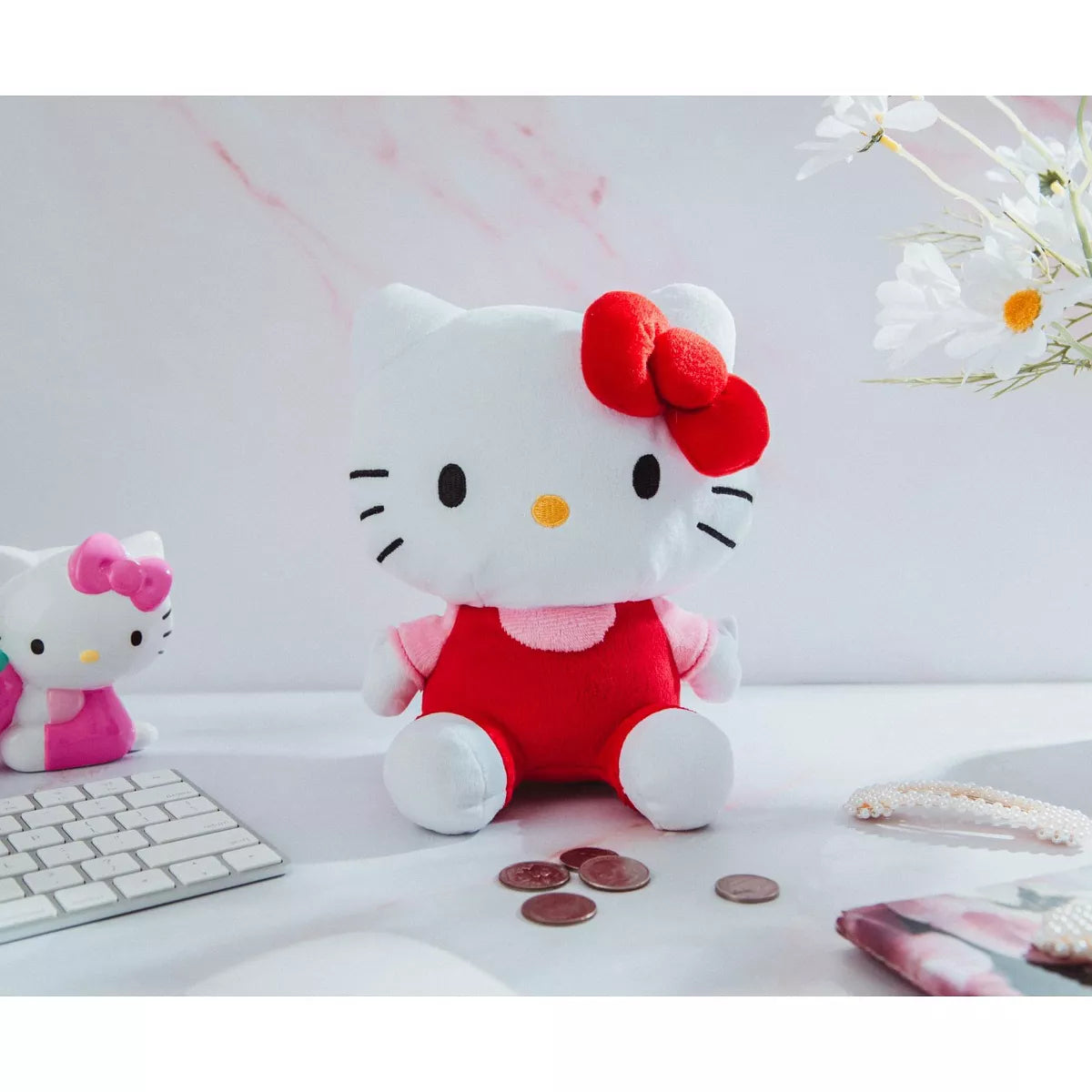 Hucha de peluche de Hello Kitty de Sanrio de 8" para guardar monedas