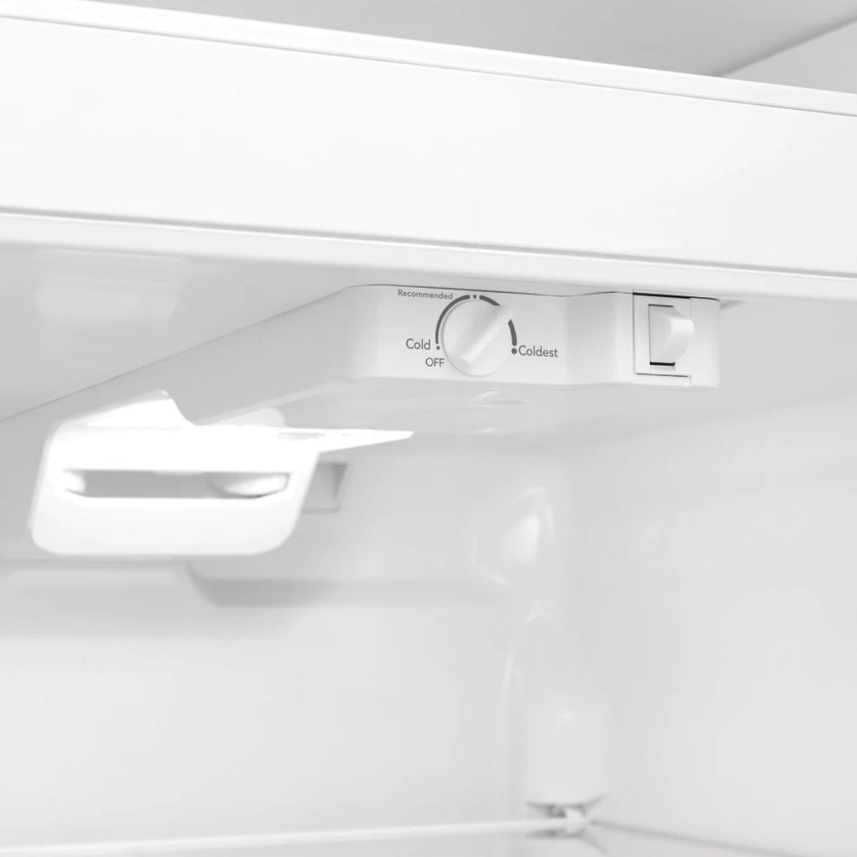 Bundle: Frigidaire 18 cu. ft. Garage Ready Top Freezer Refrigerator with EvenTemp Cooling System + 30" Gas Range with Quick Boil Burner - White