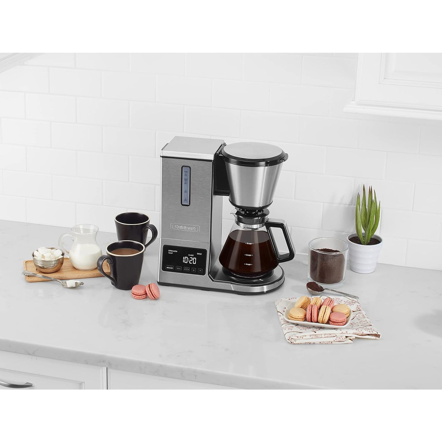 Cafetera de vertido Cuisinart PurePrecision de 8 tazas con jarra de vidrio, color plateado