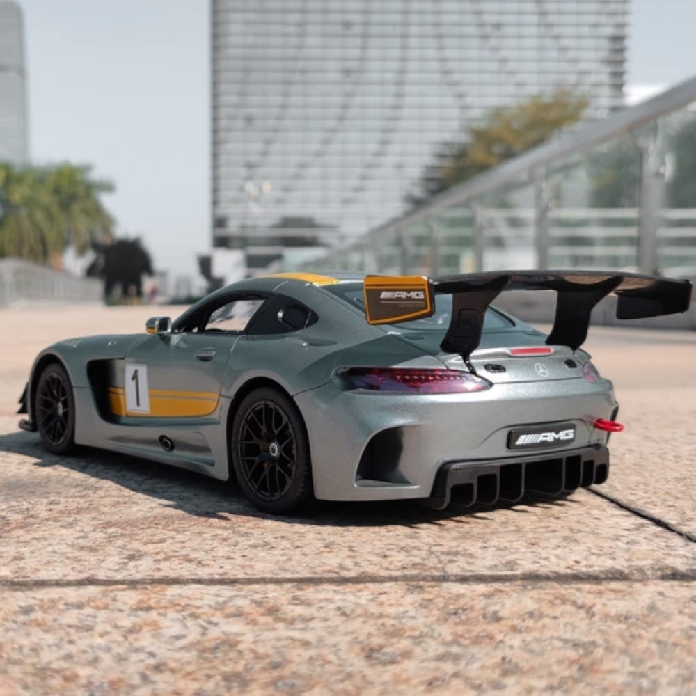 Coche de juguete a control remoto Mercedes-AMG GT3 Rastar 1:14, color gris