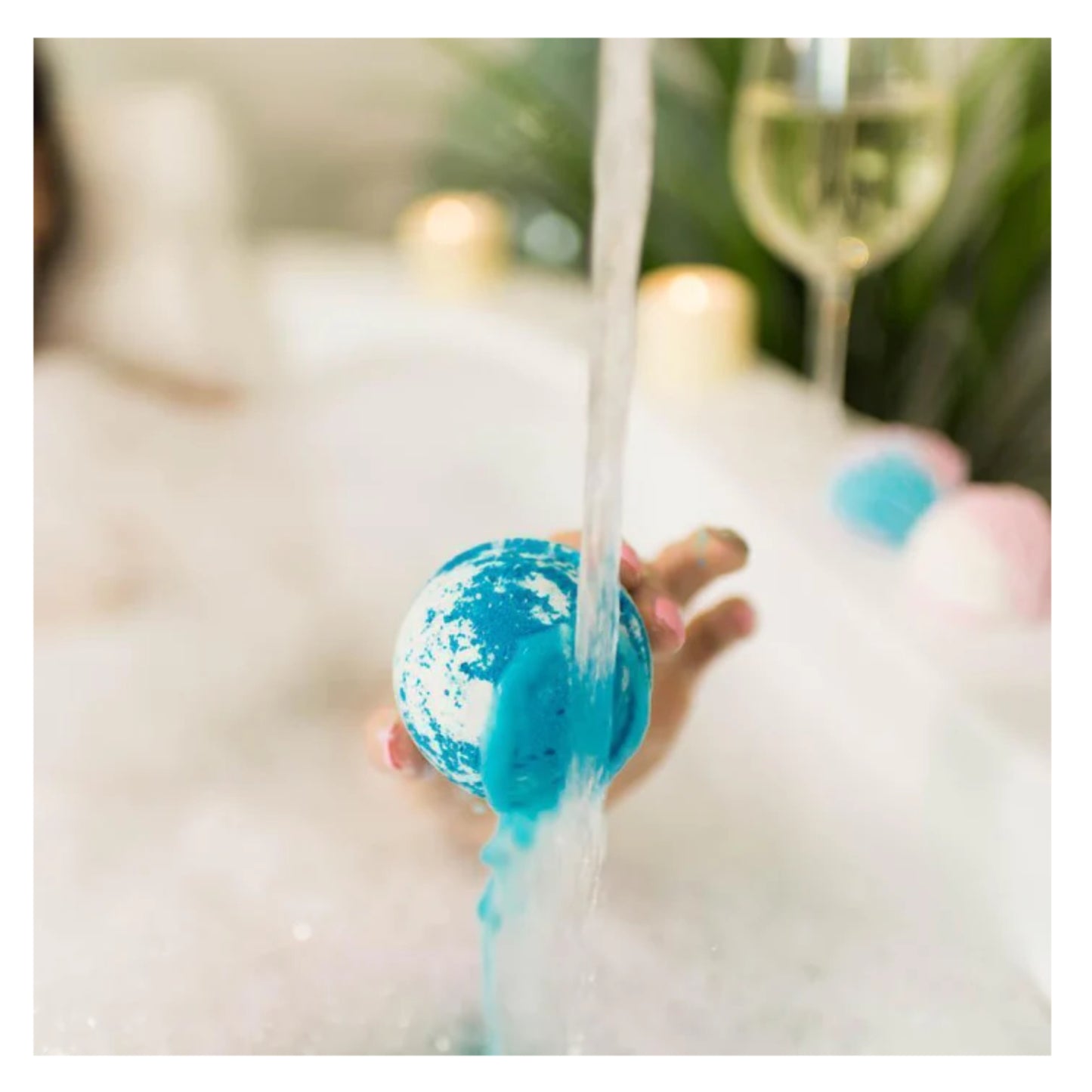 Nectar Bath Treats Relaxing, Fizzing Round Bath Bombs - Ocean Breeze