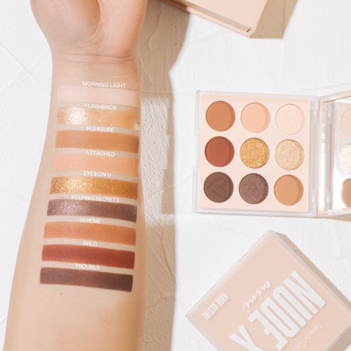 Paleta de sombras Nude X de Beauty Creations: Desire