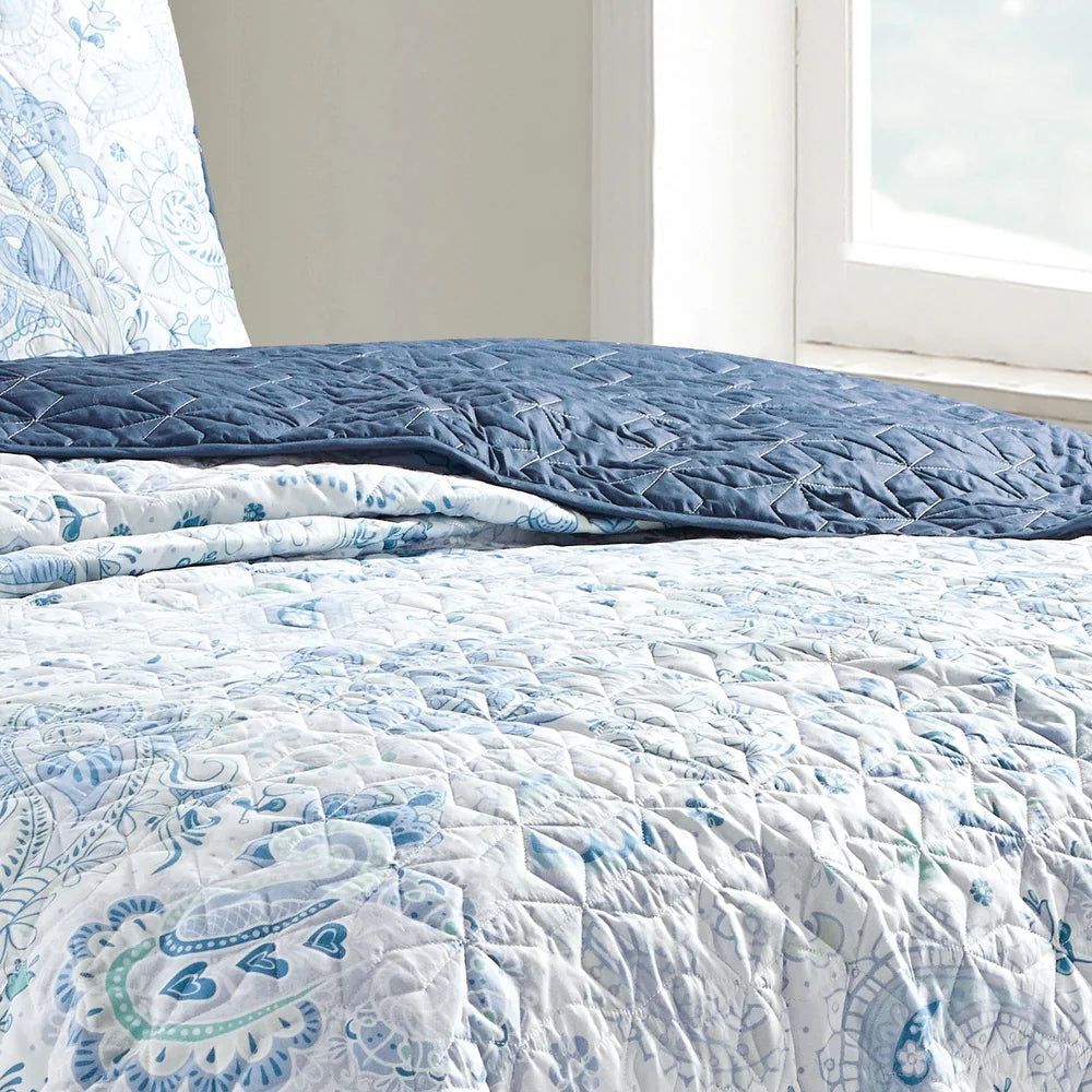 Esca Heget King Size 3-Piece Reversible Bedspread Set - Blue/White