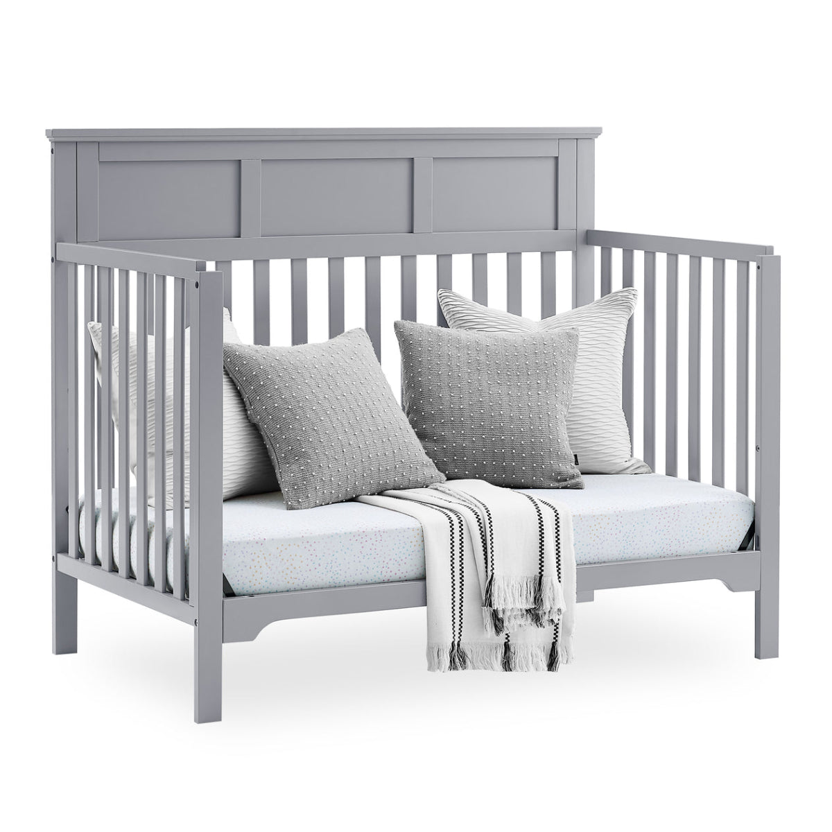 Delta Children Sweet Beginnings Hart Flat Top Gray 6-in-1 Convertible Wooden Crib