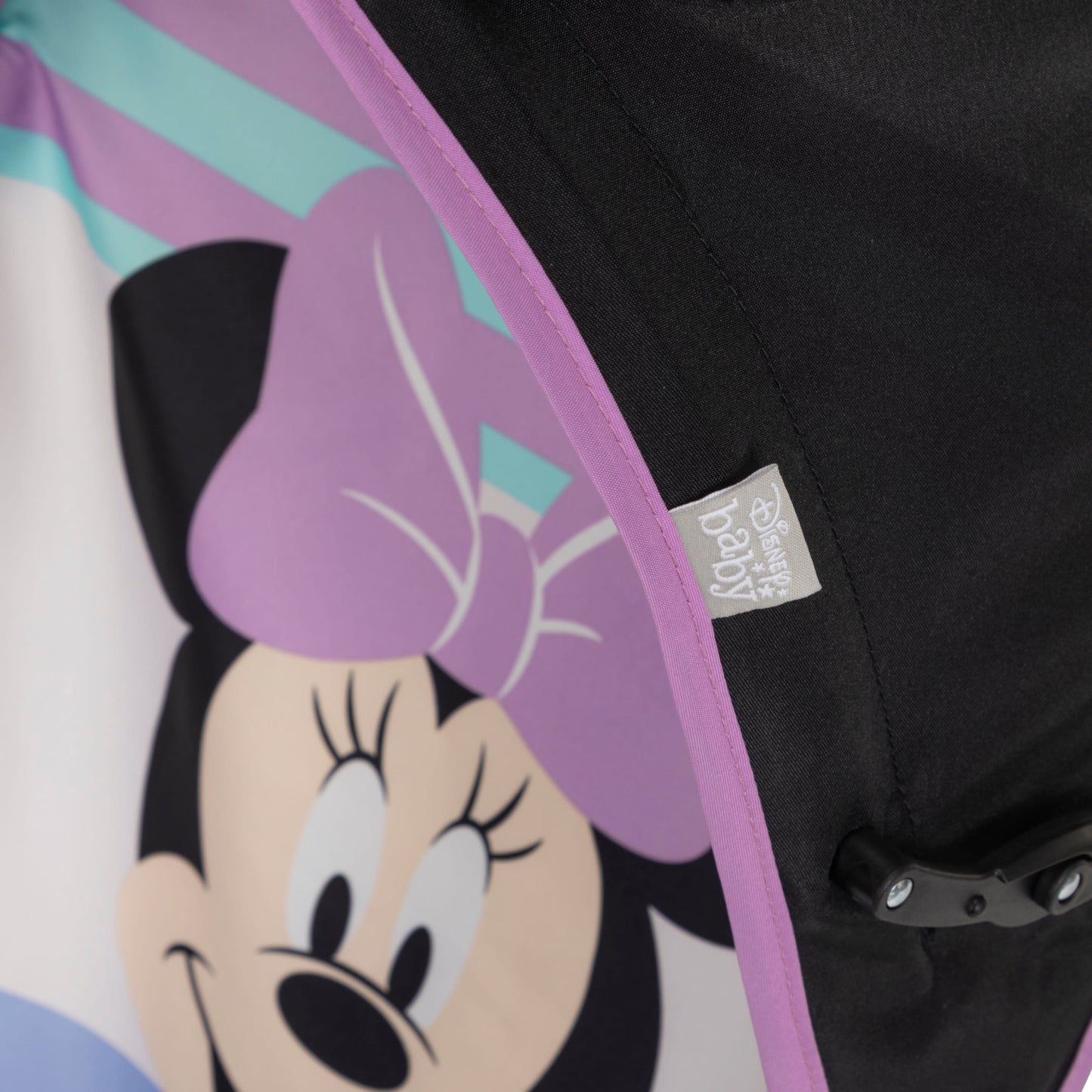 Cochecito con sombrilla de personajes de Disney Baby, Minnie juega todo el día