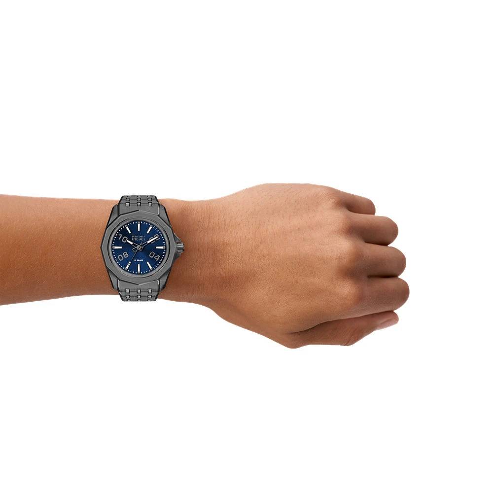 Diesel Stinger Men's 44mm Bracelet Watch