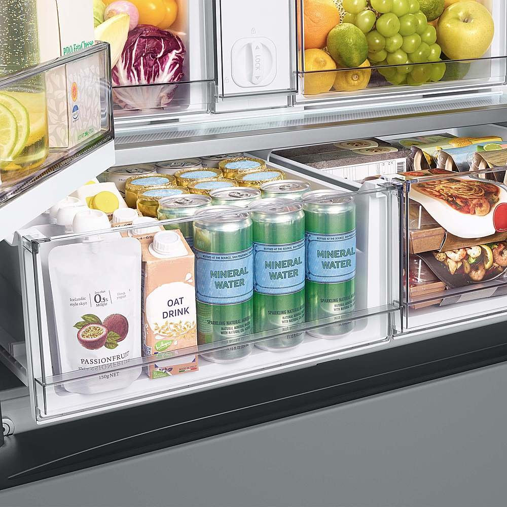 Refrigerador Samsung Bespoke de 24 pies cúbicos con tres puertas francesas y profundidad de mostrador, vidrio gris, certificación ENERGY STAR