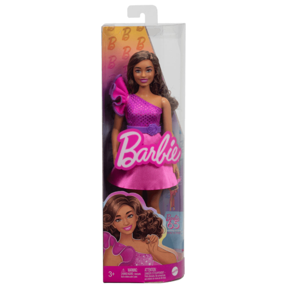 Muñeca Barbie Fashionistas con curvas y cabello castaño y vestido rosa brillante