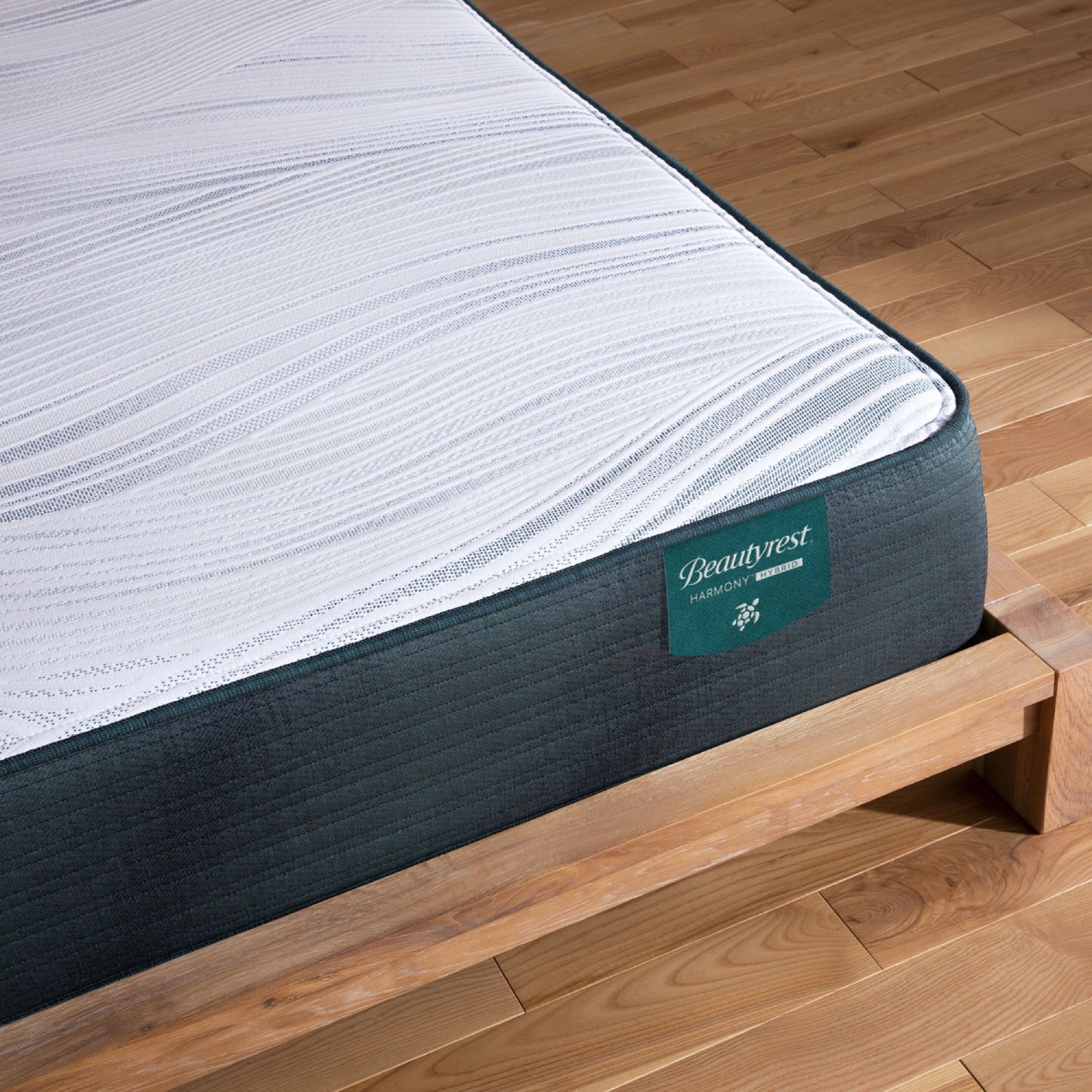 Colchón híbrido tamaño king Beautyrest Harmony Driftwood Bay con parte superior ajustada, firme, color gris y blanco