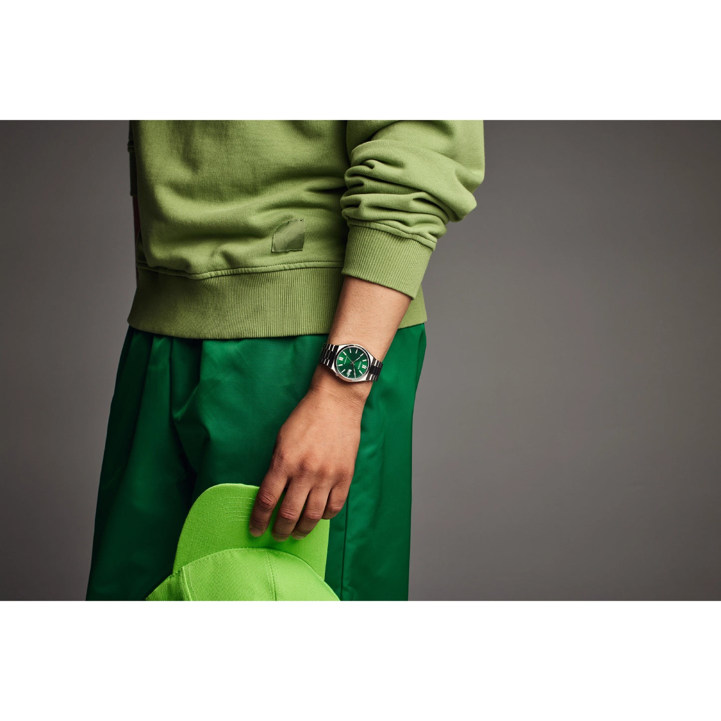 Reloj automático Citizen Tsuyosa para hombre, de 40 mm, con pulsera plateada y esfera verde