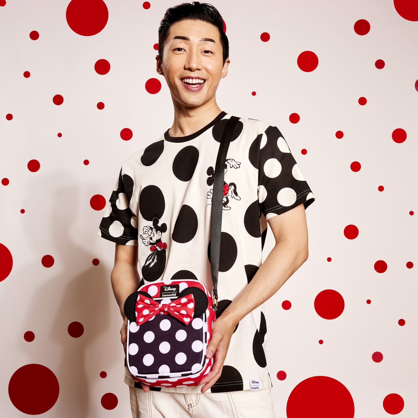 Bolso bandolera de nailon clásico con diseño de Minnie Mouse Rocks the Dots de Disney de Loungefly