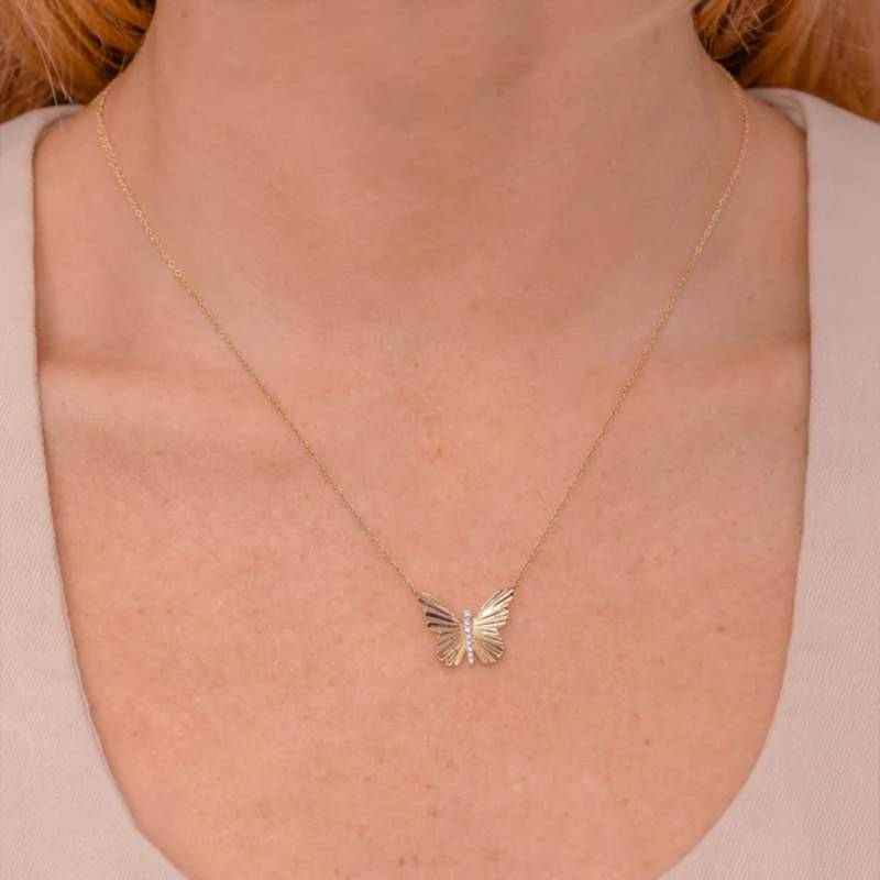 Shy Creation Kate Women's 0.06 ct. Diamond Ribbed Butterfly Necklace in 14K Yellow Gold