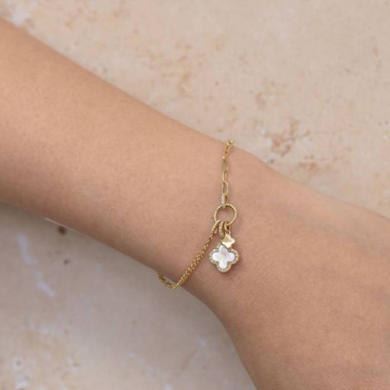 Shy Creation Kate Women's 0.12 ct. Diamond & 0.54 ct. Mother of Pearl Clover Paper Clip Link Bracelet in 14K Yellow Gold