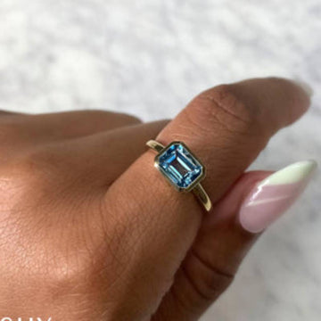 Shy Creation Color 1.88 ct. Blue Topaz Ring in 14K Yellow Gold - Size 7