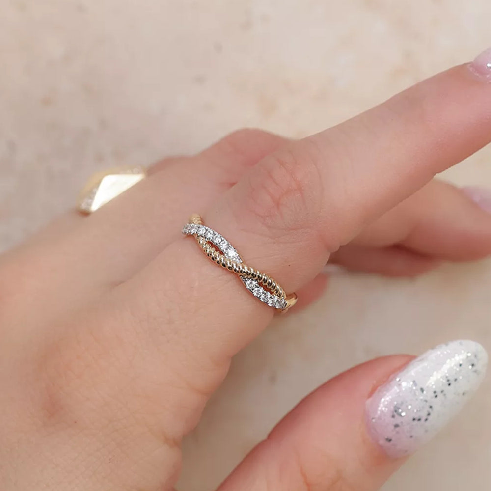 Shy Creation Kate 0.22 ct. Diamond Twisted Ring in 14K Yellow Gold - Size 7