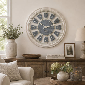 Reloj de pared con panel redondo de 16" de Westclox Antique en plástico, color blanco