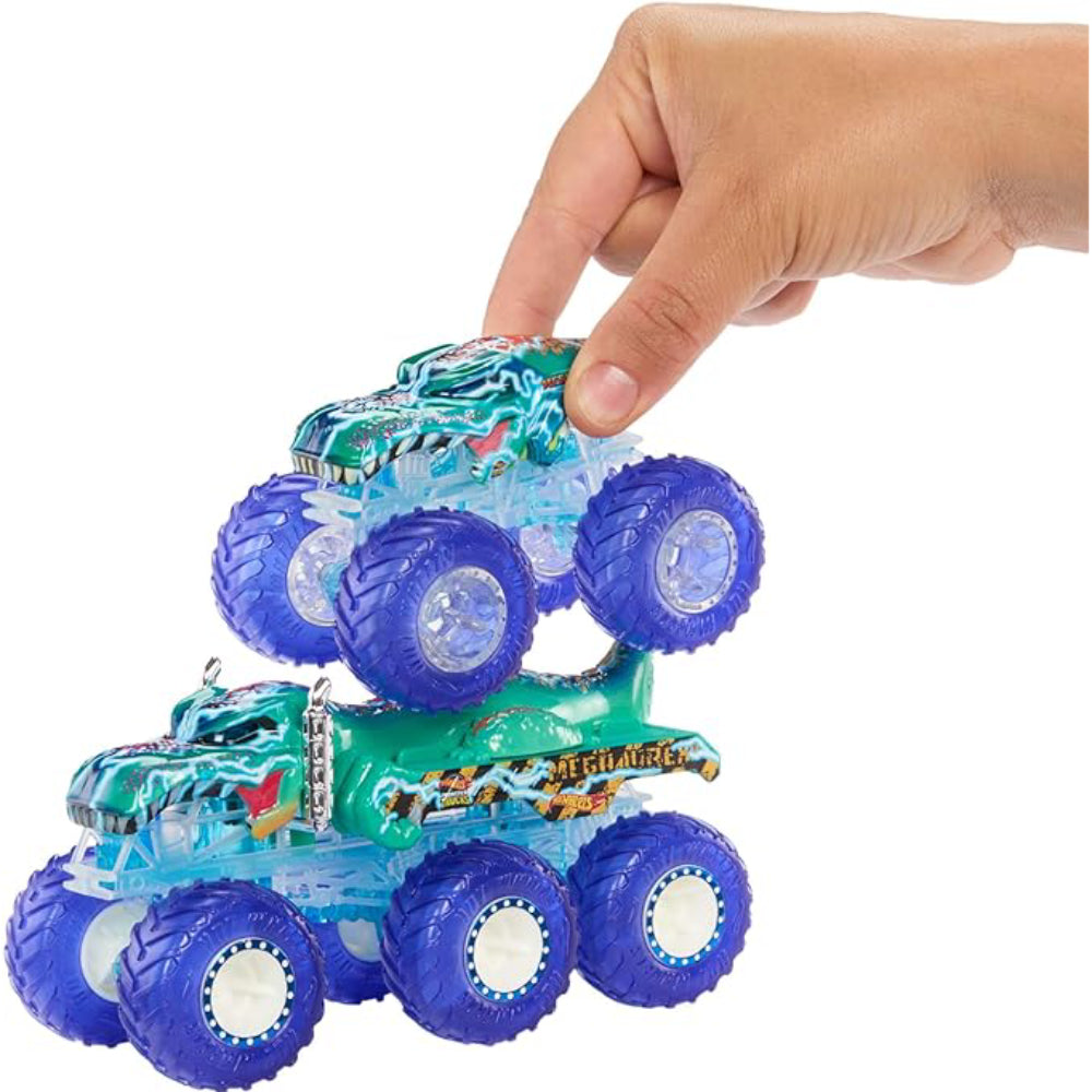 Camión de juguete y plataforma de carga Big Rig Power Smasher de Hot Wheels Monster Trucks (juego de 4)