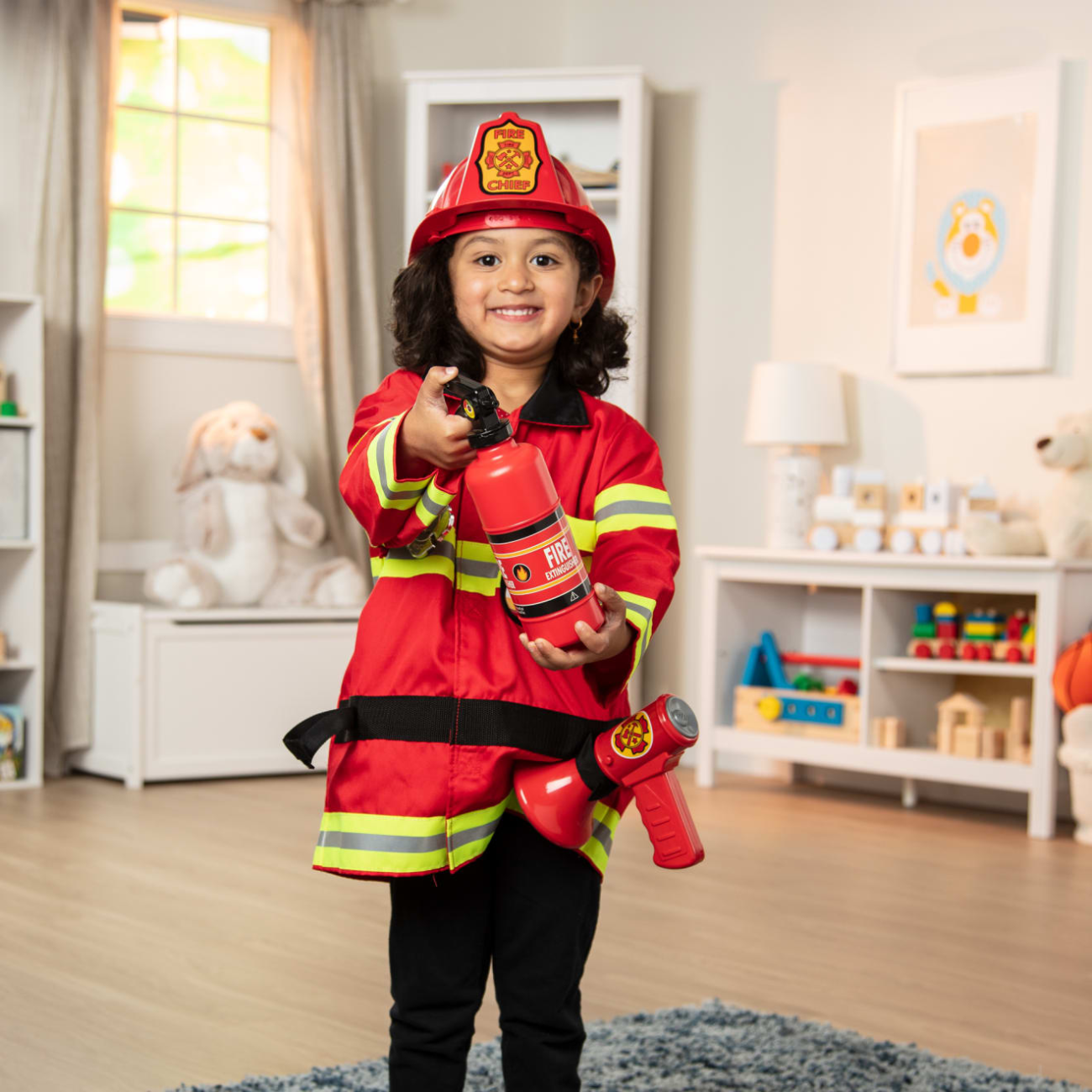 Conjunto de disfraz para juego de rol de jefe de bomberos para niños de Melissa &amp; Doug