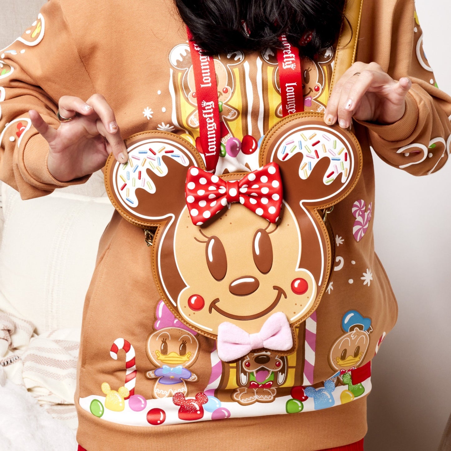 Bolso bandolera con diseño de galleta de jengibre de Mickey y Minnie de Disney de Loungefly