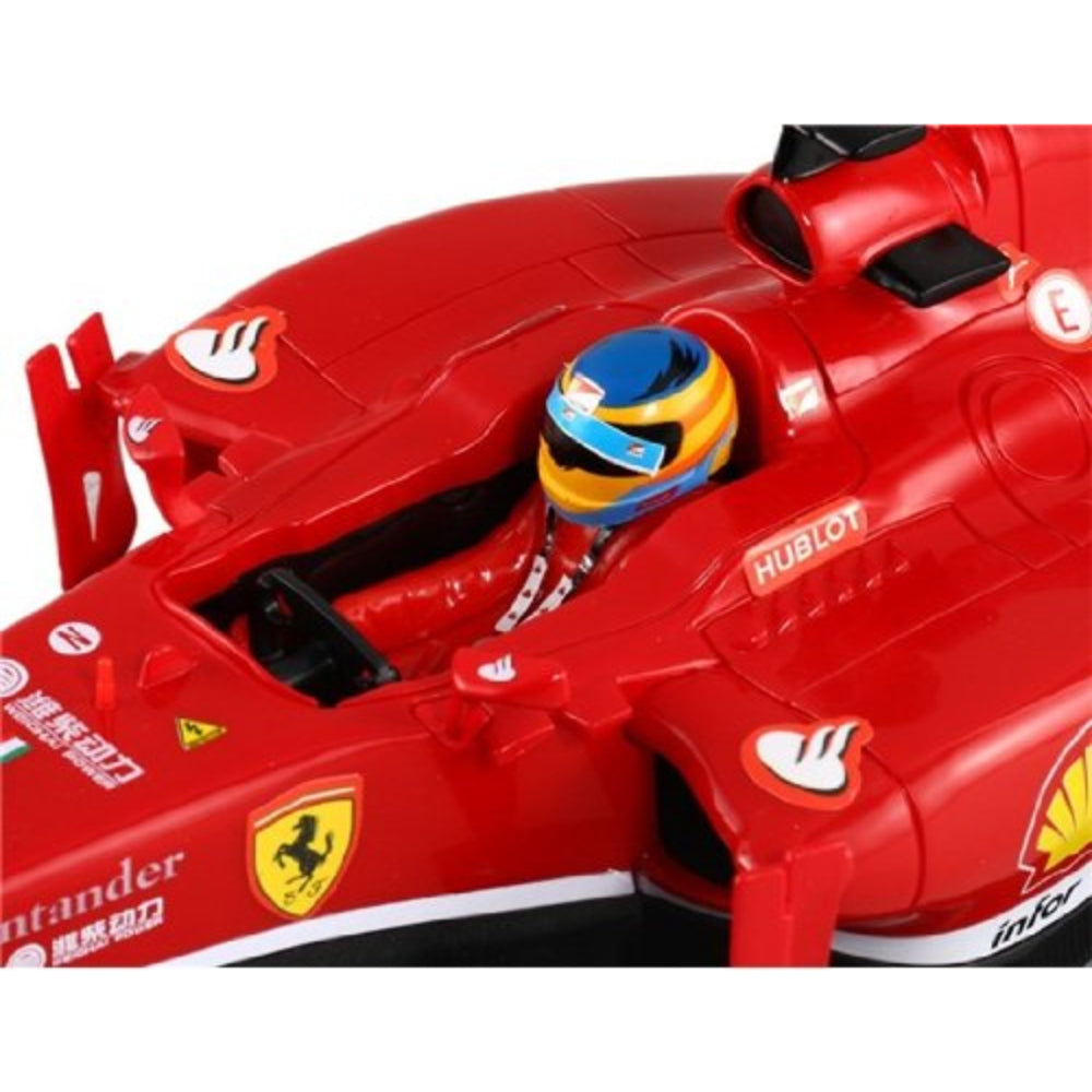 Ferrari F138 de juguete a control remoto Rastar 57400