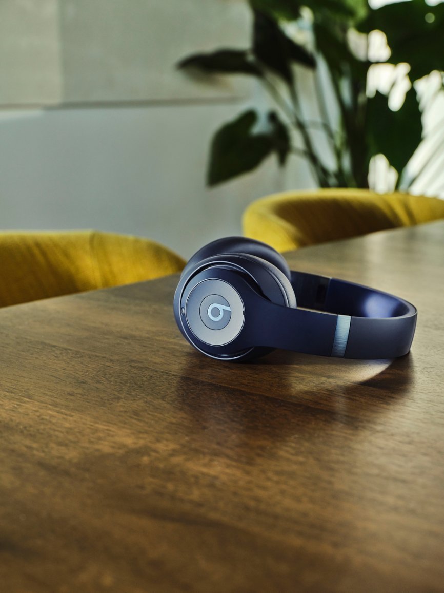 Beats by Dr. Dre MQTP3LL-A Studio Pro Wireless Over-the-Ear Noise-Cancelling Headphones - Navy