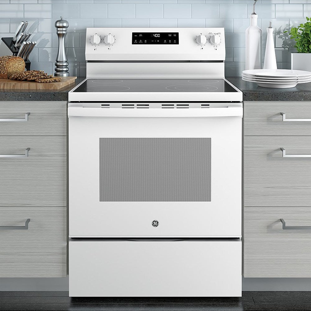 Cocina eléctrica independiente GE GRF400SVWW de 5,3 pies cúbicos con encimera radiante de 4 quemadores, color blanco