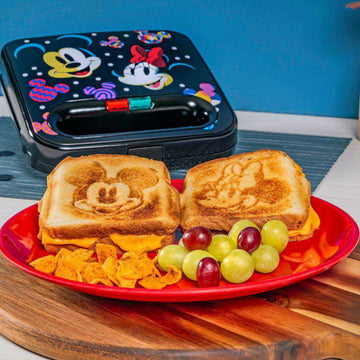 Uncanny Brands PP1/DIM/MM1 Disney Mickey and Minnie Mouse Sandwich Maker - Black