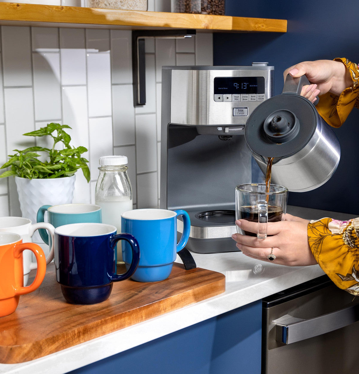GE 10 Cup Drip Coffee Maker with Single Serve