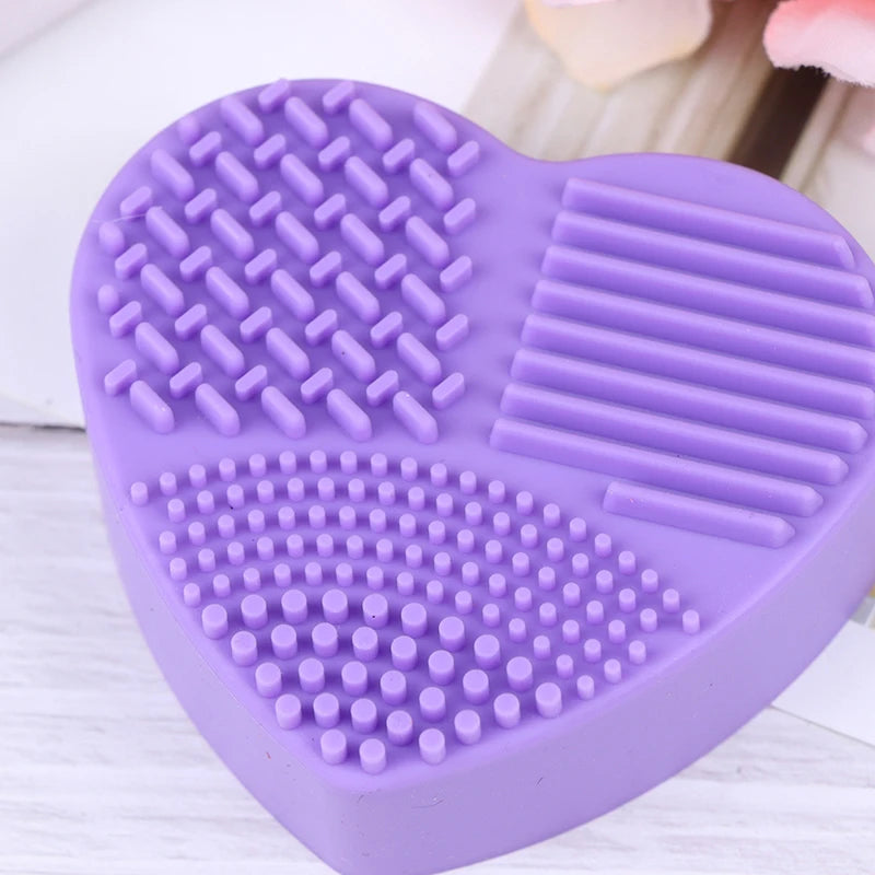 Bear/ Heart-shaped Silicone Makeup Brush Scrubber Board  Cleaner Pad Foundation Make Up Washing Brush Cleaning Gel  Mat Tool