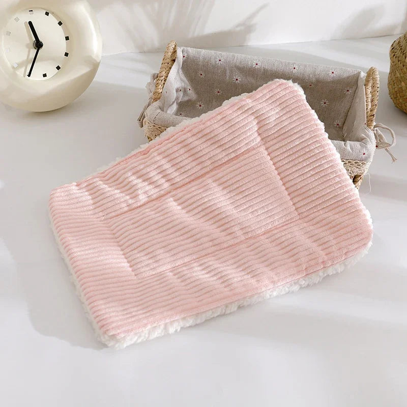 Hamster Bed House Winter Warm Squirrel Hedgehog Rabbit Chinchilla Bed Mat House Nest Hamster Accessories Small Pet Bed Mat