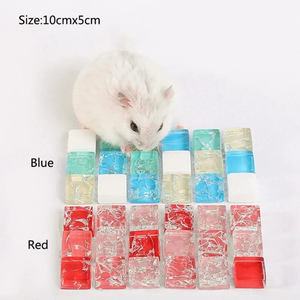Small Pets Hamster Summer Cooling Pad Natural Crystal Ore Cool Mat Resin Cooler Beds for Chinchilla Guinea Pig Hamster Accessory