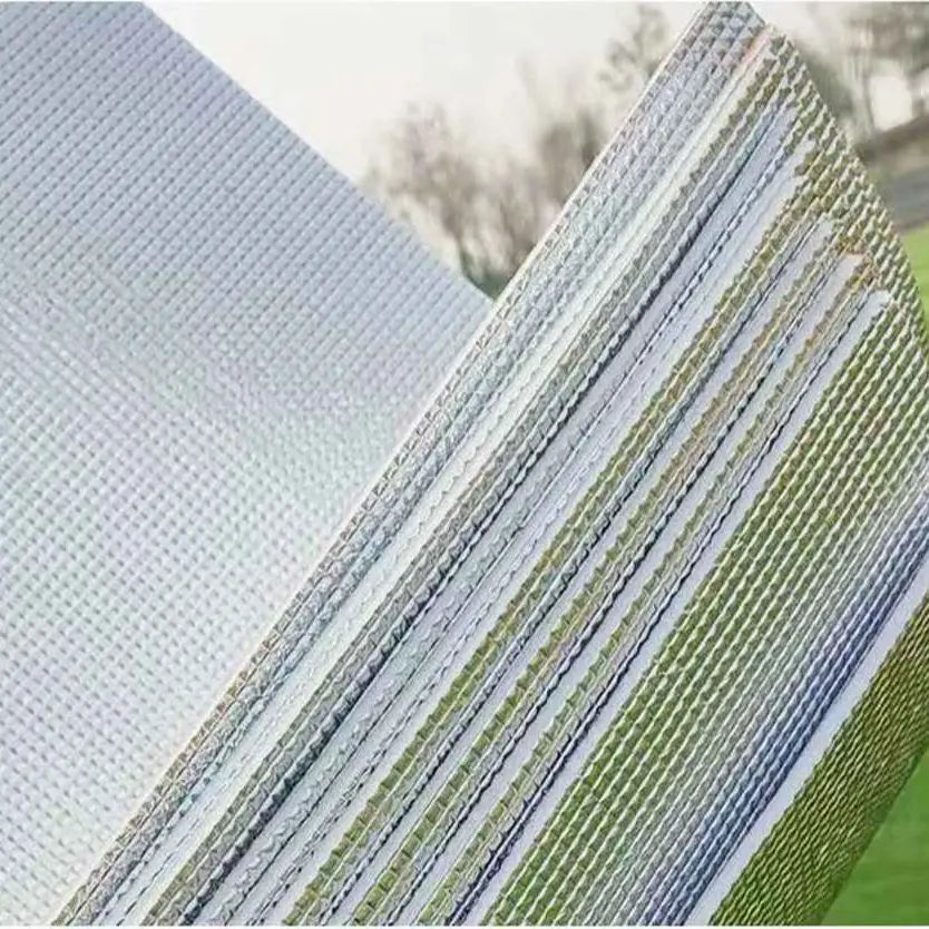 Película de aluminio doble Película reflectante Cubierta aislante Ahorro de energía Protector solar Impermeable Ruido Techo tipo colmena Calefacción por suelo radiante