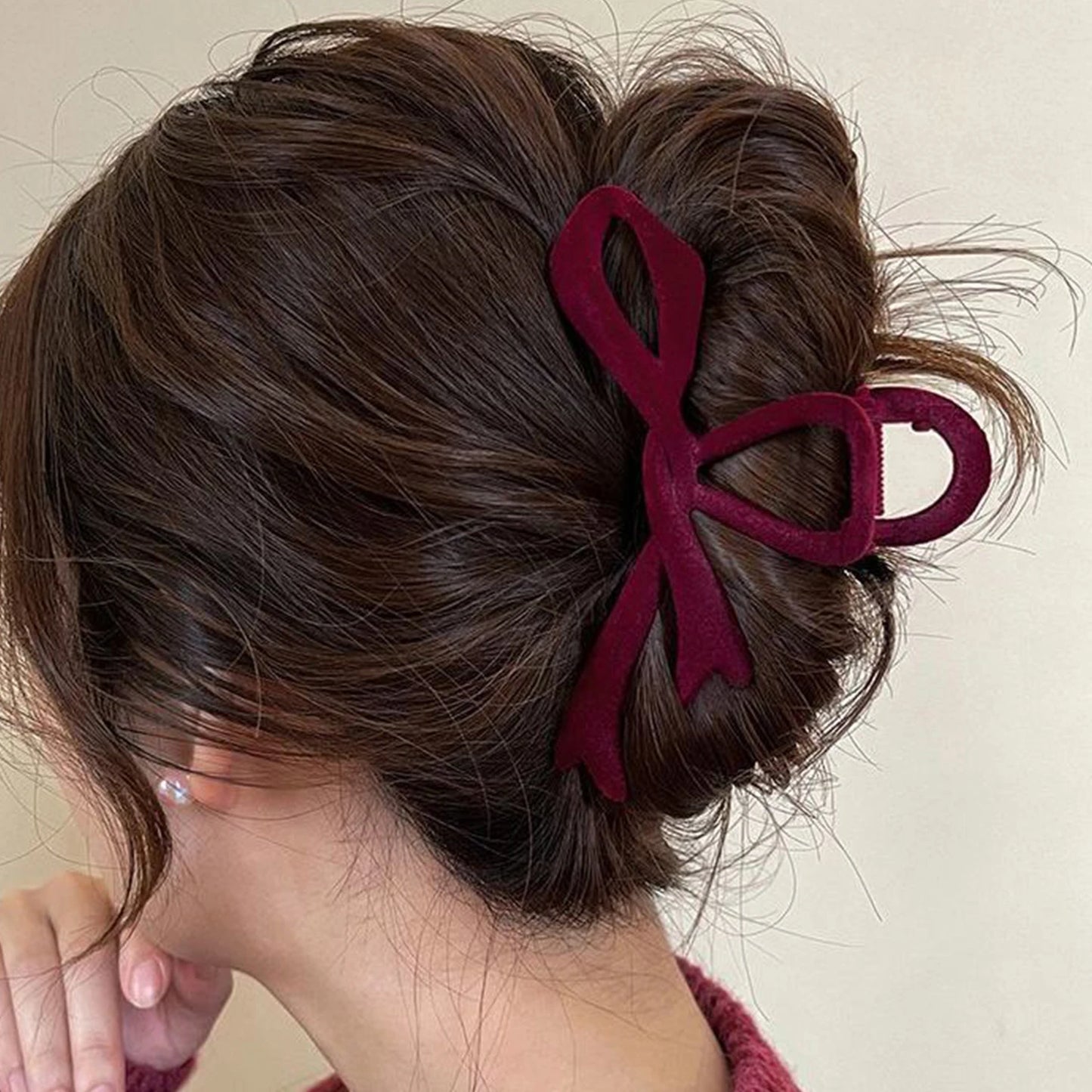 Fashion Women's Flocking Bow Hair Clip Red Velvet Hair Claw Autumn Winter Ladies Large Shark Clip Korean Hair Accessories