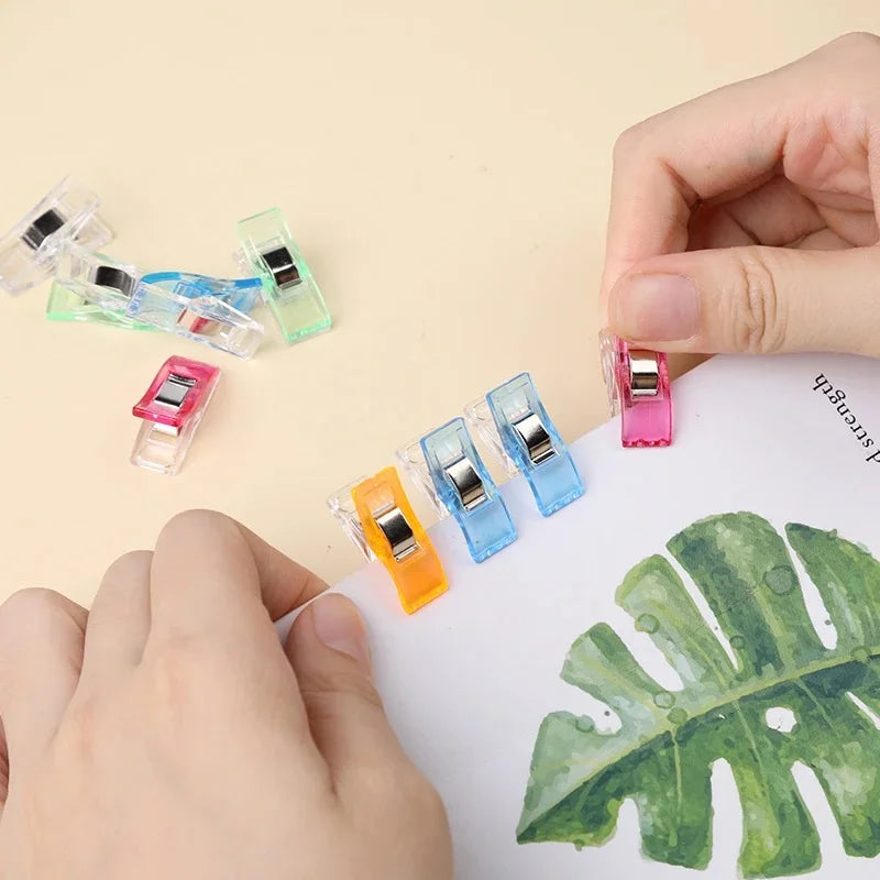 45mm Rotary Cutter with 5 Replacement Blades for Quilting and Sewing Fabric Cutting Tool Set