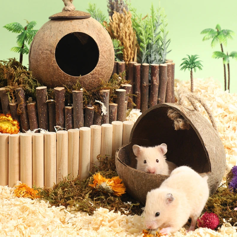 Hamster House Bite-resistant Natural Small Pet Coconut Cages Guinea-pig Hamster Hideout House Toy Wooden House Pet Supplies