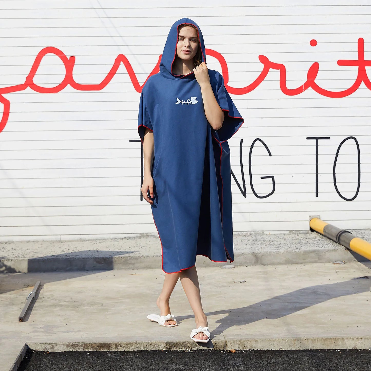 Surf Changing Poncho Towel with Hood – Quick-Dry Microfiber Beach Towel for Adults, Wetsuit & Swim Use