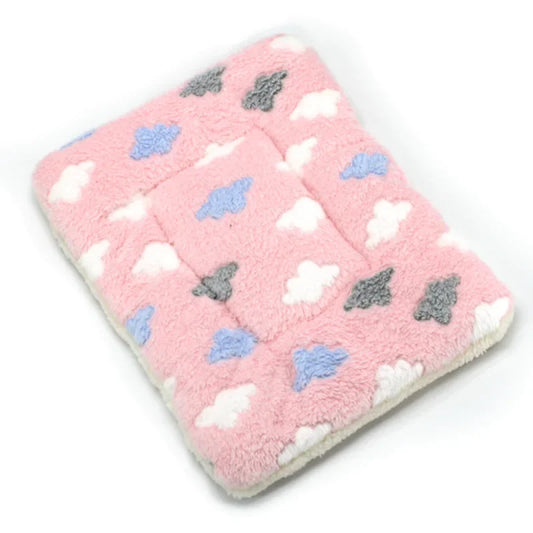 Thickened Pet Soft Fleece Pad Pet Blanket Bed Mat for Puppy Dog Cat Sofa Cushion Keep Warm Sleeping Cover Cushion Home Rug Kot
