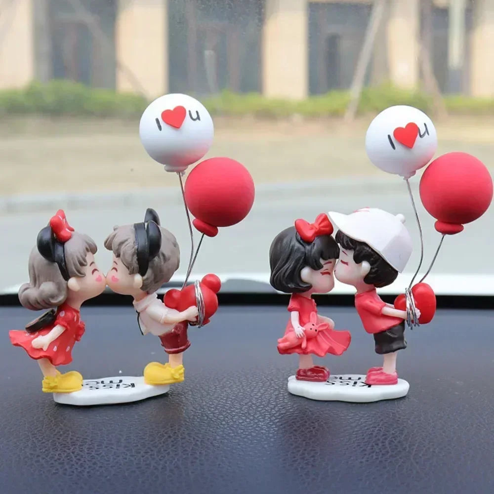 Mini Resin Couples Figurine Cute Lovers Balloon Ornament for Car Dashboard Office Decor Valentine's Day Gift