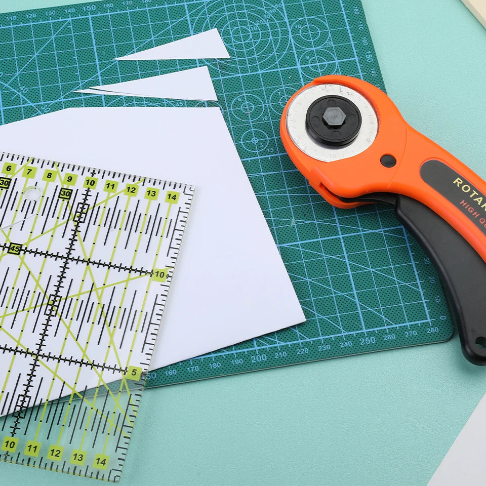 KRABALL Rotary Cutter for Leather and Fabric DIY Projects Ergonomic Roller Knife for Sewing Quilting and Crafting