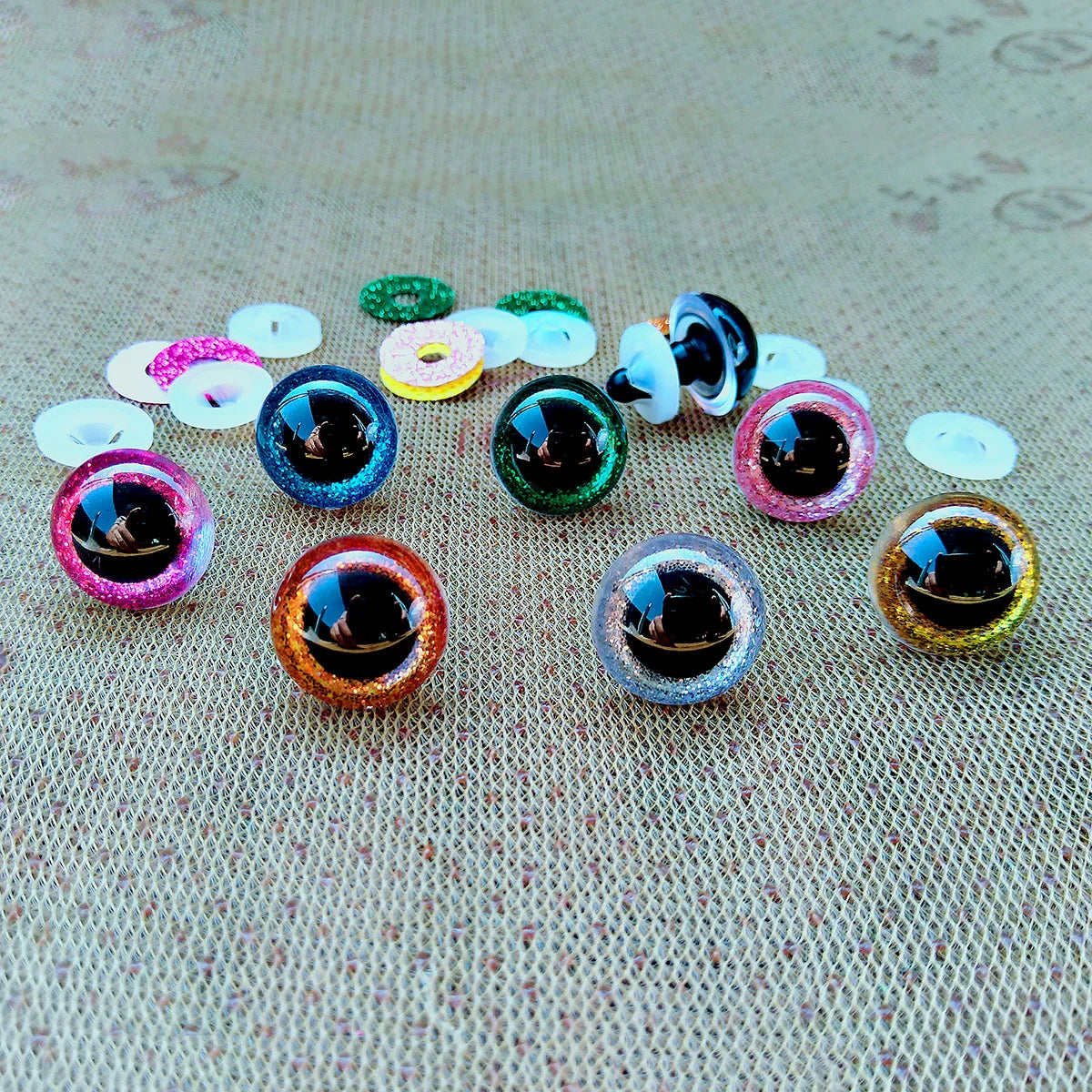 20pcs 3D Plastic Glitter Safety Eyes for Amigurumi DIY Mixed Sizes 10-22mm