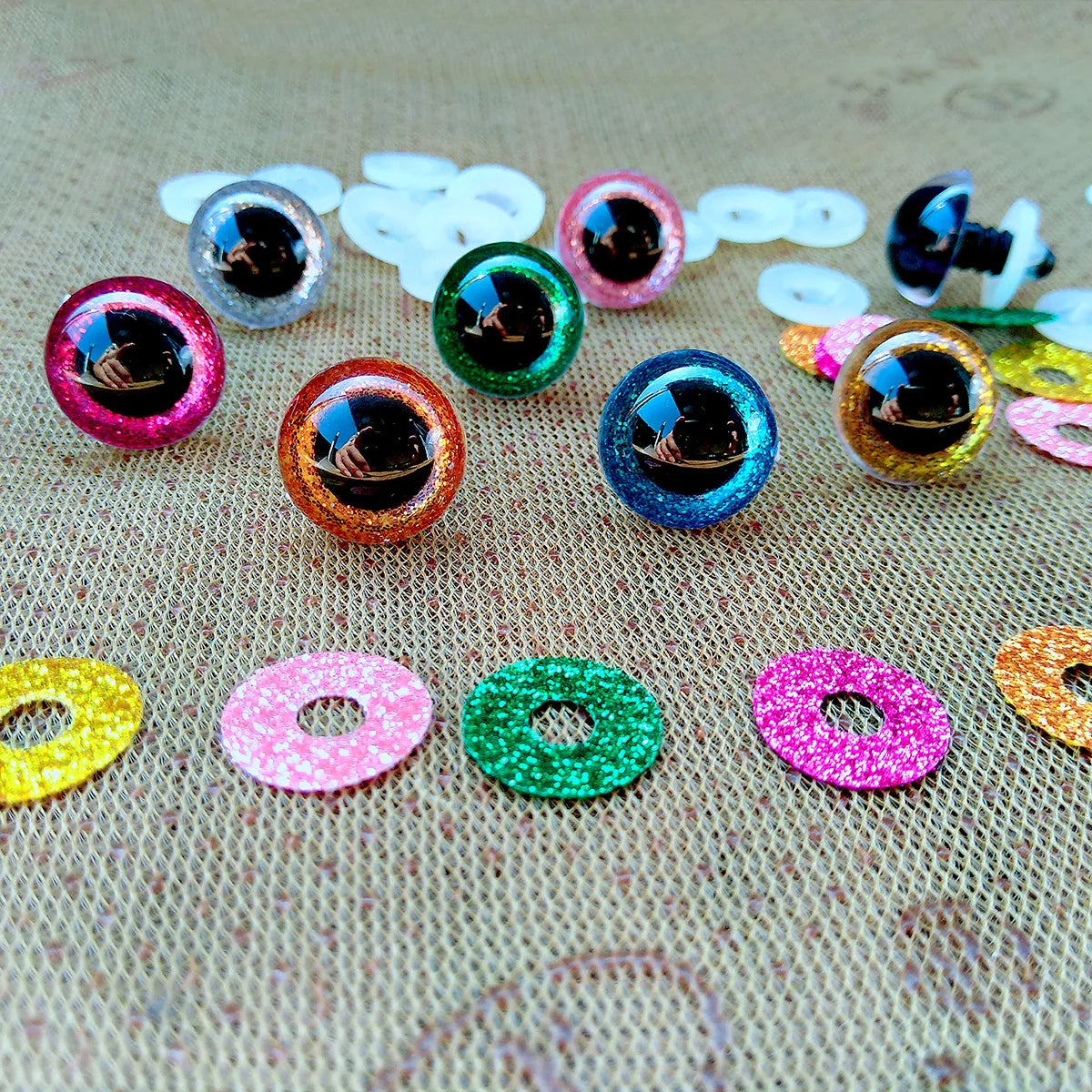 20pcs 3D Plastic Glitter Safety Eyes for Amigurumi DIY Mixed Sizes 10-22mm