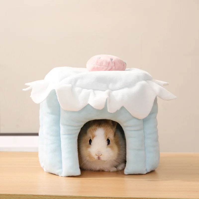 Hamster Avoidance House Cute Cake Cartoon Home Decoration Comfortable and Warm  Guinea Pig  Hamster Accessories Four Seasons