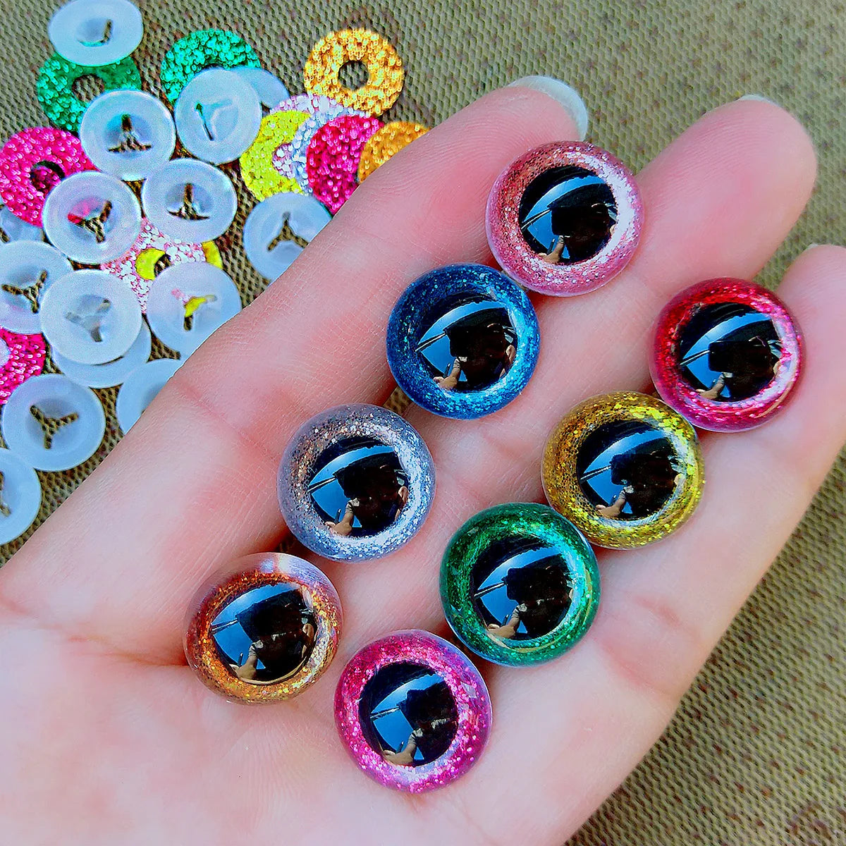 20pcs 3D Plastic Glitter Safety Eyes for Amigurumi DIY Mixed Sizes 10-22mm