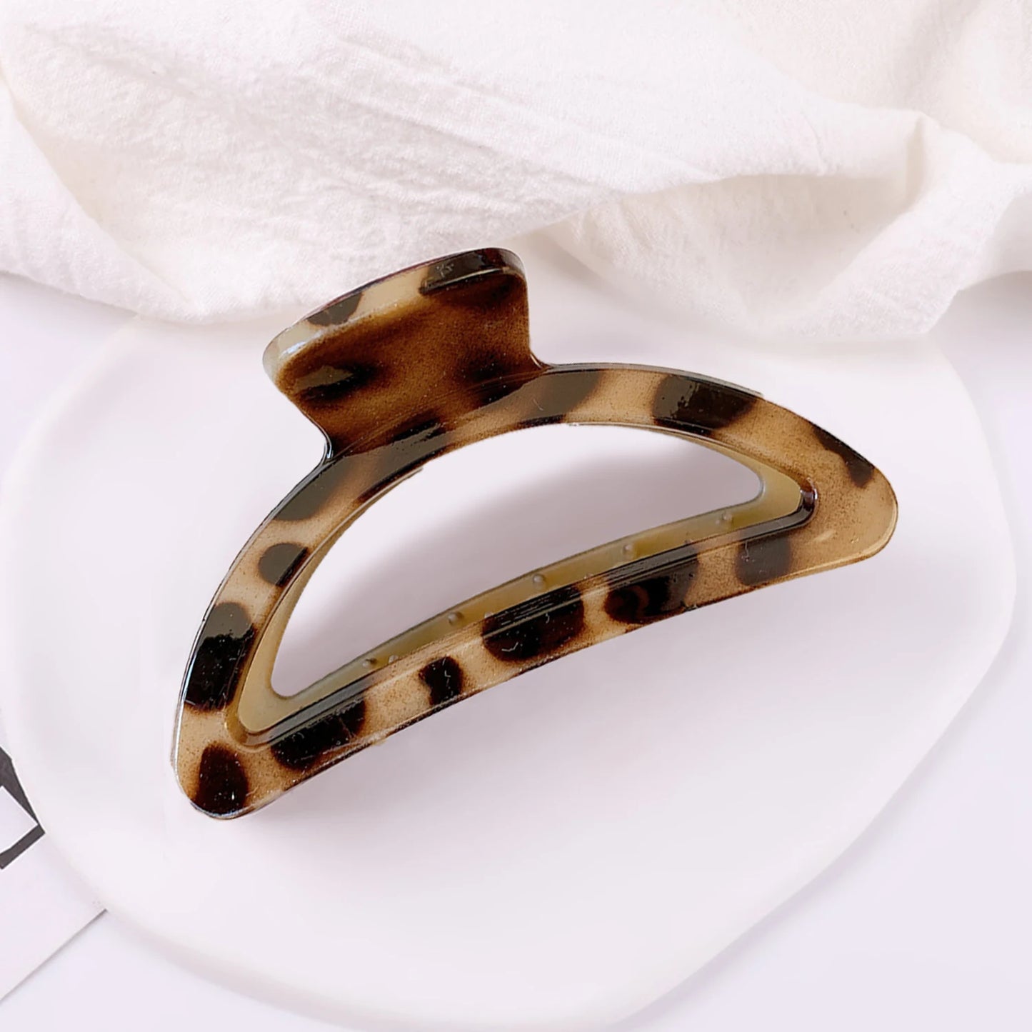 Elegant Leopard Print Resin Grab Clip 2024 New Large Hair Clip Hair Pins For Women Girl Hair Style Make Hair Accessories