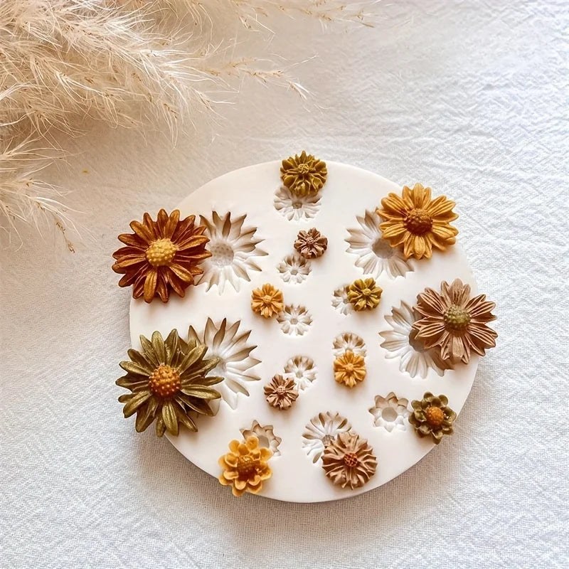 1pc Flower Silicone Mold for DIY Chocolate Resin Candle Crafts