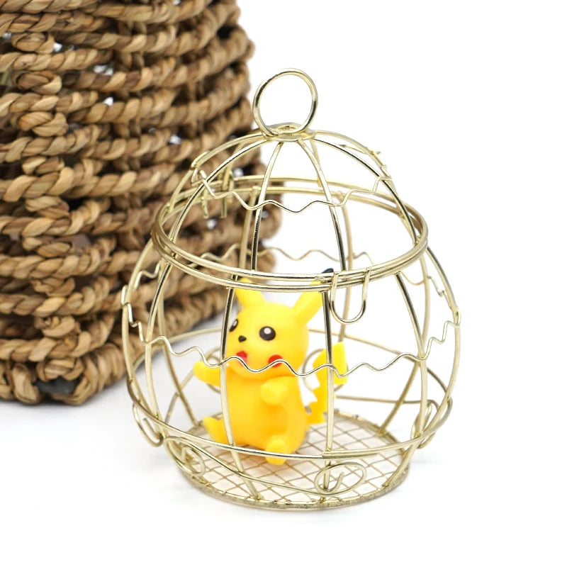 1pcs Mini Metal Gold Bird Cage Outdoor Hummingbird Feeders Garden Lawn Window Patio Outside Decorations Birds Supplies