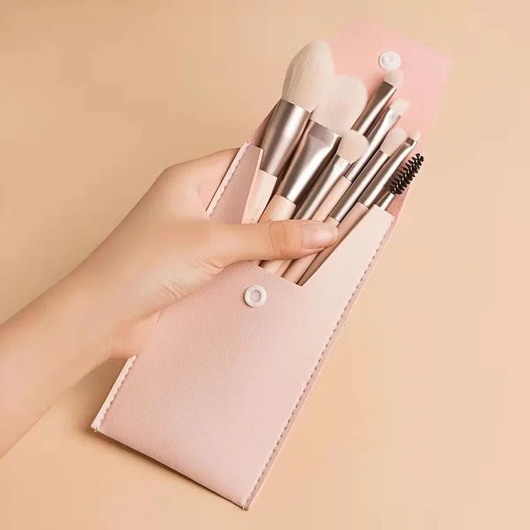 Mini Brush 8-Piece Makeup Bag Portable concealer powder brush set soft fur make-up tool