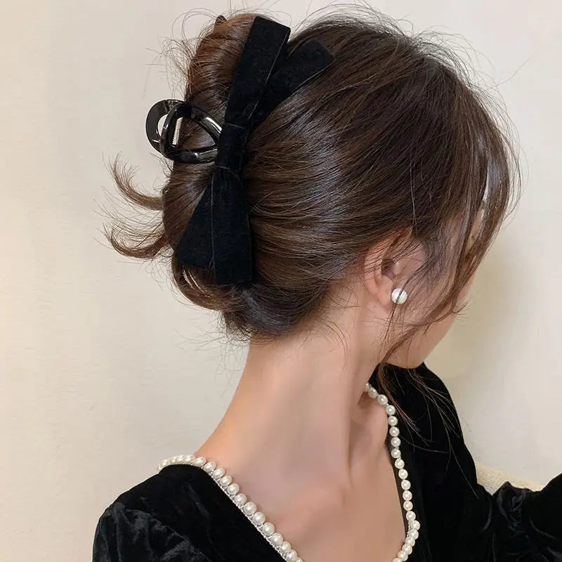 Vintage Long Satin Hairpins Big Velvet Bow Fashion Elegant Women Black Bowknot Hair Claw Hair Clips Korean Hair Accessories