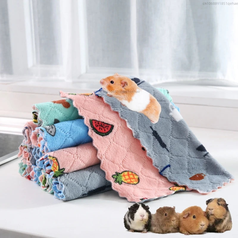 5Pcs Soft Hamster Pet Pee Pad Small Animal Blanket Sleeping Mat Guinea Pig Plush Bed Hedgehog Warm Wool Pad